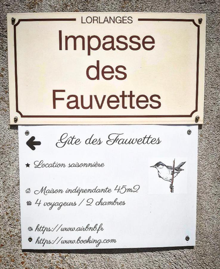Des Fauvettes *